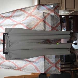Worthington Light Gray Curvy Fit Dress Pant.  Sz 12